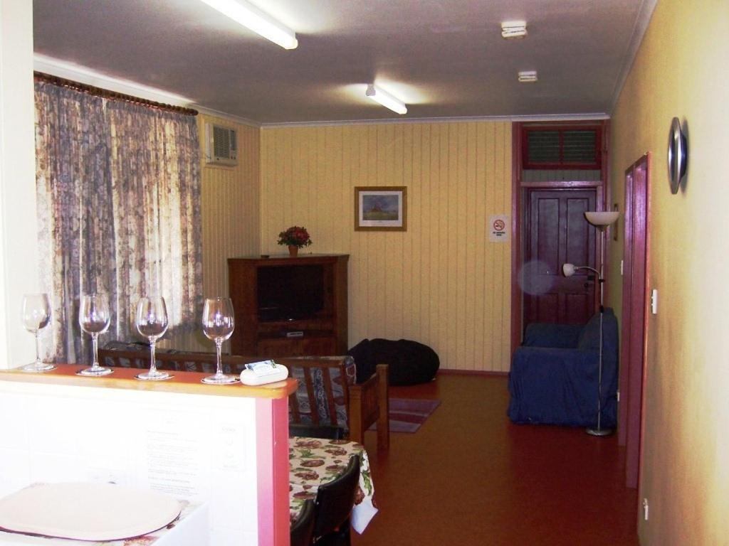Tramway Motel Sarina Room photo